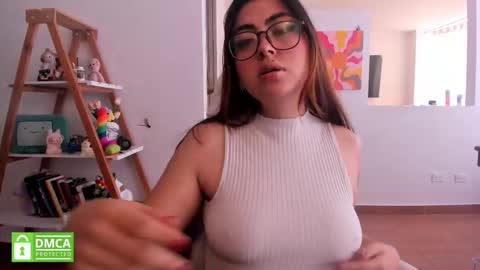 Sarah Ana Banana online show from 6, 3, 2026