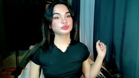 Snapshot of perfect_cum69 chatting on 27, 5, 2026 ronna babe online show from 27, 5, 2026