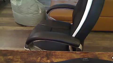 Snapshot of perfecto1957 chatting on 2, 1, 2025 perfecto1957 online show from 2, 1, 2025