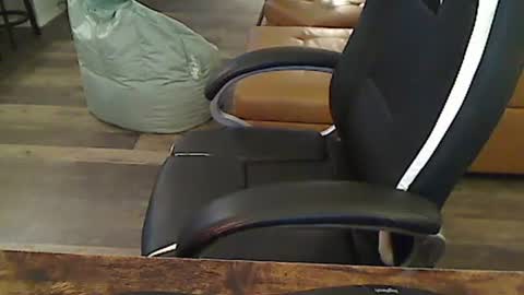 Snapshot of perfecto1957 chatting on 11, 1, 2025 perfecto1957 online show from 11, 1, 2025