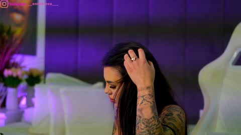 Dee online show from 20, 11, 2025