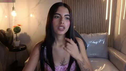 perla_lovely online show from 25, 4, 2026