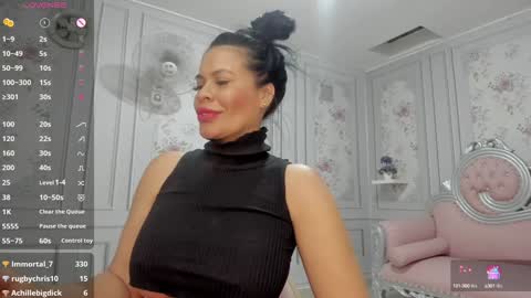 Snapshot of perla_milf4u chatting on 11, 1, 2025 PERLA online show from 11, 1, 2025