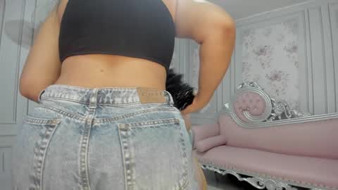 Snapshot of perla_milf4u chatting on 16, 1, 2025 PERLA online show from 16, 1, 2025