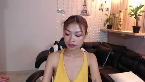 Snapshot of perla_st chatting on 21, 2, 2025 Perla online show from 21, 2, 2025