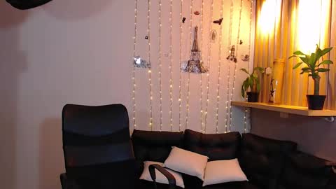 Snapshot of perla_st chatting on 26, 2, 2025 Perla online show from 26, 2, 2025