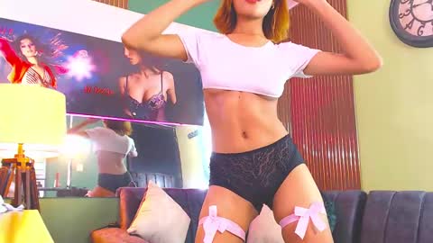 Snapshot of perla_st chatting on 27, 2, 2025 Perla online show from 27, 2, 2025