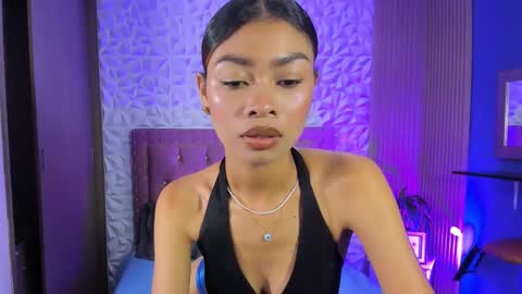 Snapshot of perla_st chatting on 28, 10, 2025 Perla online show from 28, 10, 2025