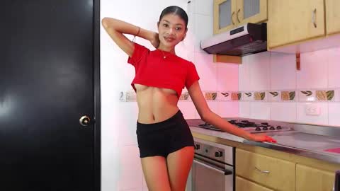 Snapshot of perla_st chatting on 30, 10, 2025 Perla online show from 30, 10, 2025