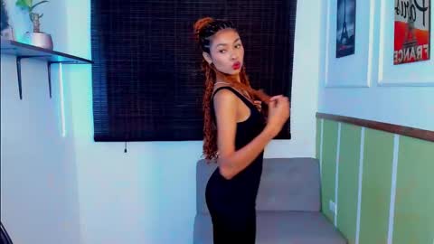 Snapshot of perla_st chatting on 4, 11, 2025 Perla online show from 4, 11, 2025