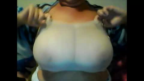 perlita070822 online show from 1, 2, 2025