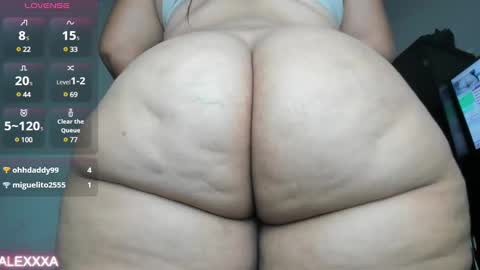 Snapshot of pervertt_mommy chatting on 8, 12, 2024  Alexandra  online show from 8, 12, 2024