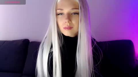 Isabella online show from 12, 2, 2025