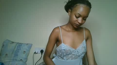Snapshot of petal_palette chatting on 30, 6, 2026 Lolly online show from 30, 6, 2026