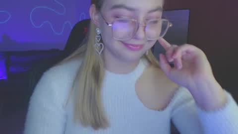 petalkiss online show from 17, 10, 2025