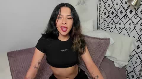 Rose online show from 28, 2, 2025