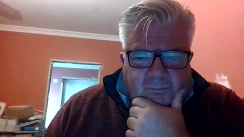 pete112991 online show from 4, 10, 2025