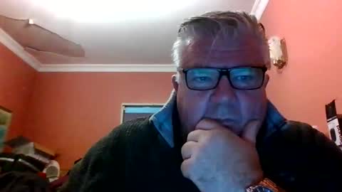 pete112991 online show from 22, 10, 2025