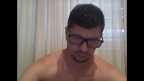 Snapshot of peter_7776 chatting on 5, 3, 2025 peter online show from 5, 3, 2025