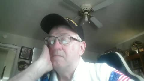 Snapshot of peterinohio57 chatting on 4, 7, 2026 peterinohio57 online show from 4, 7, 2026