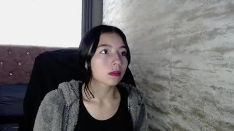 Snapshot of petite_8 chatting on 19, 5, 2026 Petite online show from 19, 5, 2026