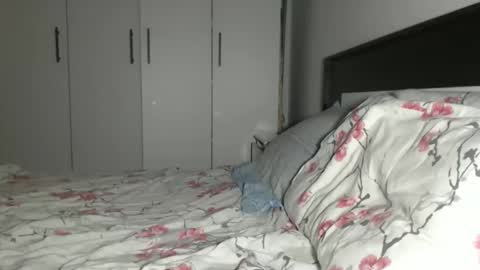 Snapshot of petite_danielle chatting on 8, 6, 2026 petite_danielle online show from 8, 6, 2026