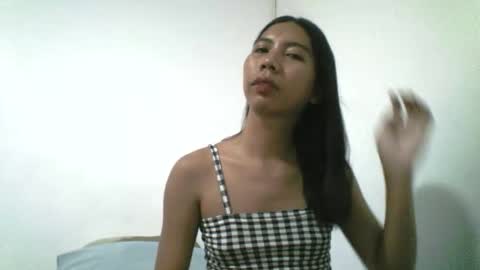 Snapshot of petite_dicklover chatting on 8, 6, 2026 Yuriee online show from 8, 6, 2026