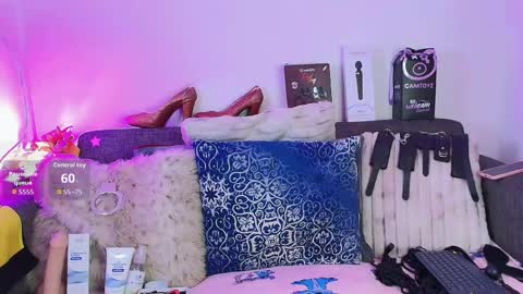 petite_pepper18 online show from 22, 4, 2026