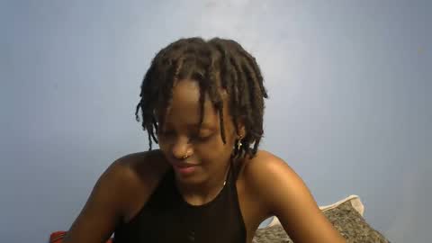 petite_star2 online show from 1, 2, 2026