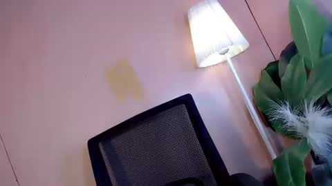 petite_steffi69 online show from 28, 3, 2026