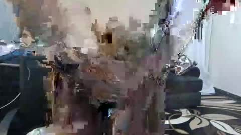 Snapshot of petiteblackjuicy chatting on 25, 4, 2026 Amara online show from 25, 4, 2026