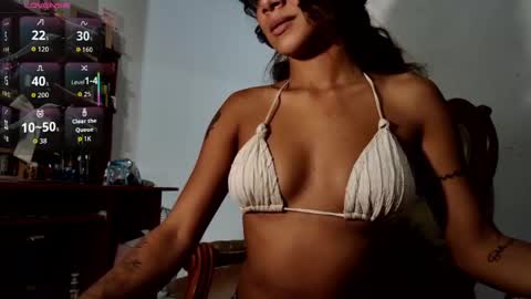 Snapshot of petitebubblegum chatting on 7, 6, 2026 Caramel princesa online show from 7, 6, 2026
