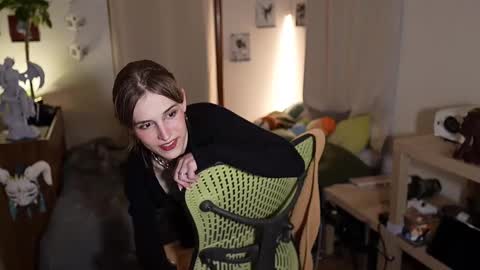 Snapshot of petitecut chatting on 25, 2, 2025 caracal online show from 25, 2, 2025