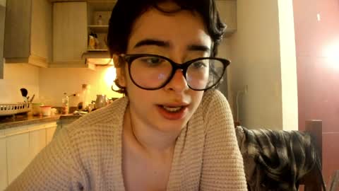 Lunna online show from 6, 4, 2026