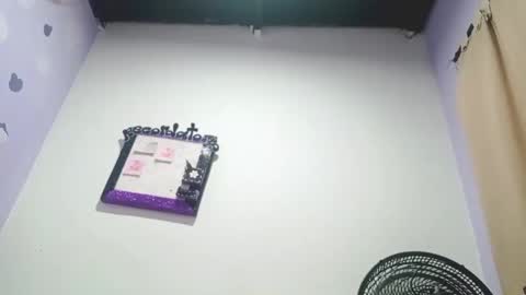 Snapshot of petiteivoryqueen chatting on 13, 12, 2024 danna online show from 13, 12, 2024