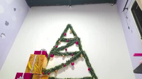 Snapshot of petiteivoryqueen chatting on 30, 12, 2024 danna online show from 30, 12, 2024