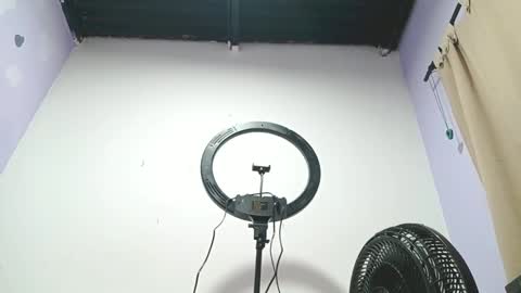 Snapshot of petiteivoryqueen chatting on 26, 1, 2025 danna online show from 26, 1, 2025