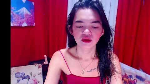 Snapshot of petitepinaycyrenets chatting on 1, 6, 2026 TsDELICIOUSCum69 online show from 1, 6, 2026