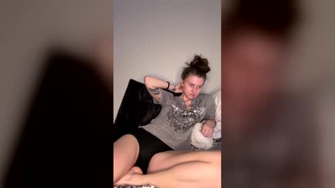 Snapshot of petiteratt chatting on 21, 4, 2026 I am very new and dont know what im doing lol online show from 21, 4, 2026