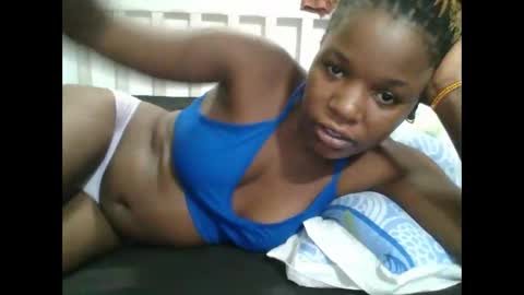 Snapshot of petitesweetchiq chatting on 13, 2, 2026 petitesweetchiq online show from 13, 2, 2026