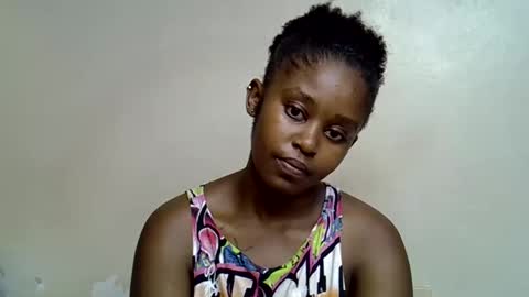Snapshot of pettite_gal chatting on 20, 4, 2026 pettite_gal online show from 20, 4, 2026