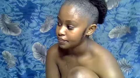 Snapshot of pettite_gal chatting on 22, 4, 2026 pettite_gal online show from 22, 4, 2026