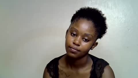 Snapshot of pettite_gal chatting on 24, 4, 2026 pettite_gal online show from 24, 4, 2026