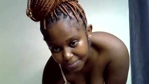 Snapshot of pettite_gal chatting on 13, 5, 2026 pettite_gal online show from 13, 5, 2026