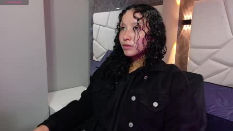 Moon  online show from 18, 11, 2025