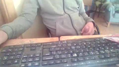 Snapshot of peyo873996 chatting on 28, 4, 2026 peyo873996 online show from 28, 4, 2026