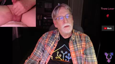 Snapshot of pghk2000 chatting on 19, 2, 2025 George online show from 19, 2, 2025