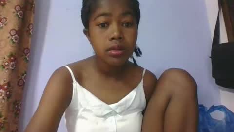 phania185885 online show from 9, 4, 2026