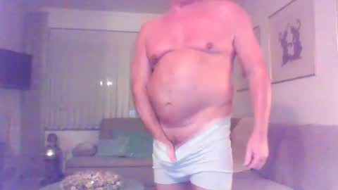 Snapshot of phil279 chatting on 20, 10, 2025 Phil online show from 20, 10, 2025