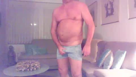 Snapshot of phil279 chatting on 29, 11, 2025 Phil online show from 29, 11, 2025